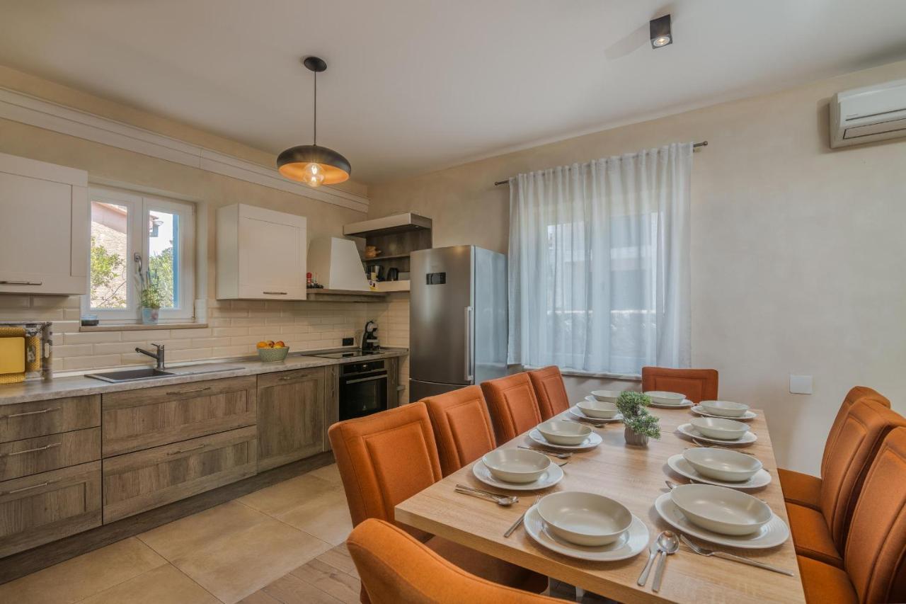 Villa Augusta Малинска Экстерьер фото